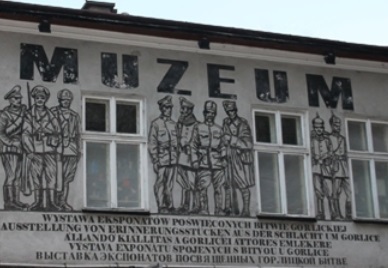 Fasada Muzeum Regionalnego w Gorlicach